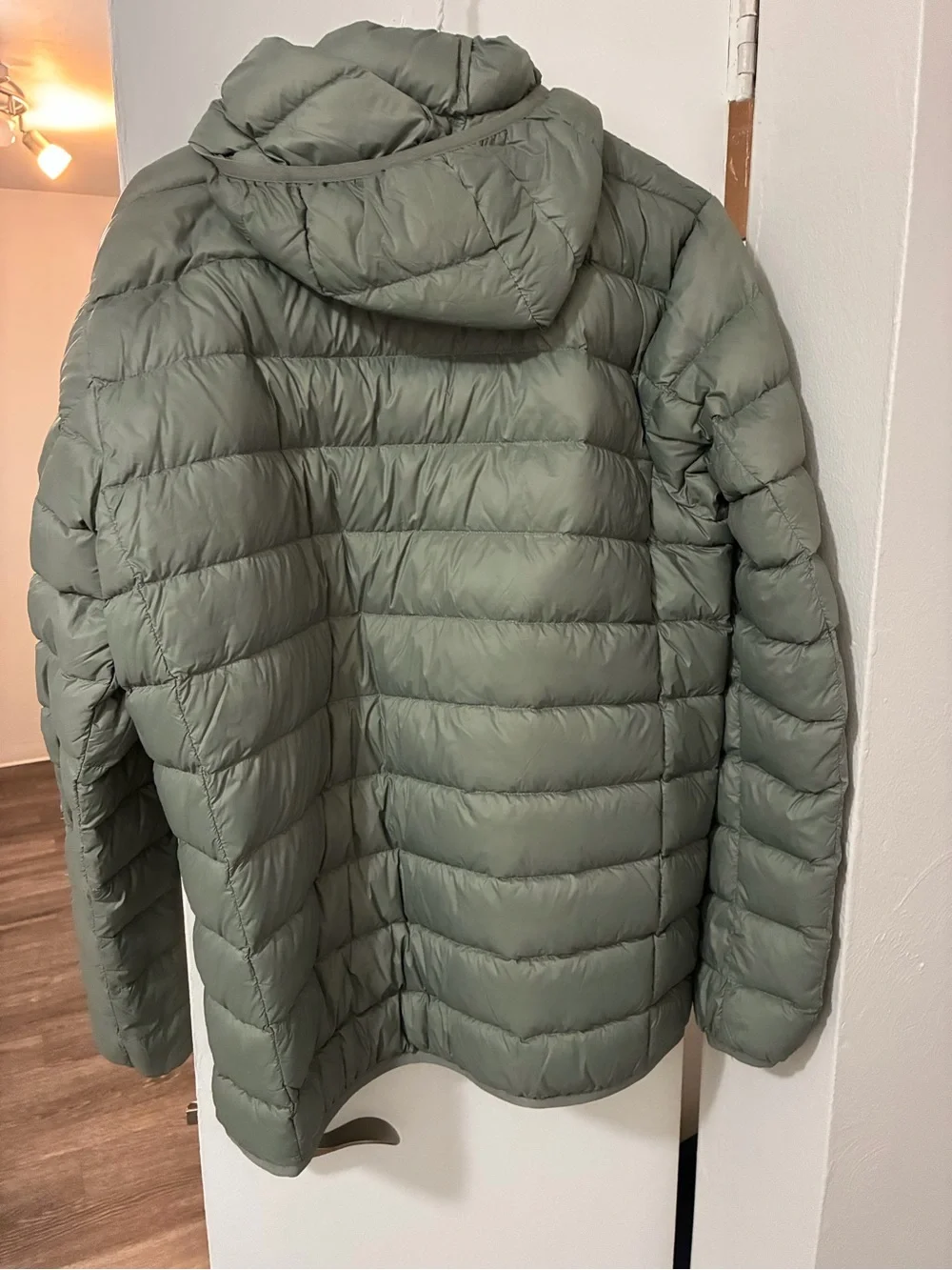 Eddie Bauer lightweight insulated